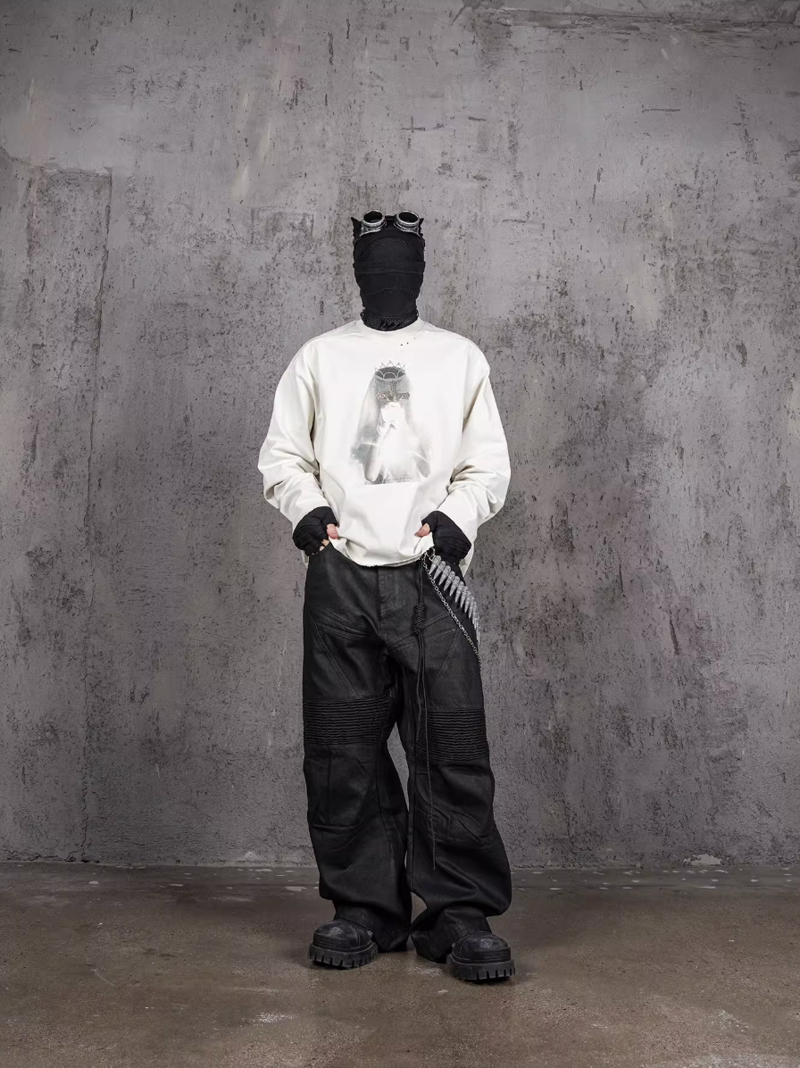 UNDERWATER White Aged Wash Destroyed Portrait Print Long Sleeve Tee | Face 3 Face