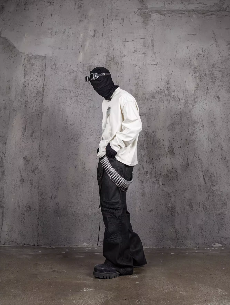 UNDERWATER White Aged Wash Destroyed Portrait Print Long Sleeve Tee | Face 3 Face