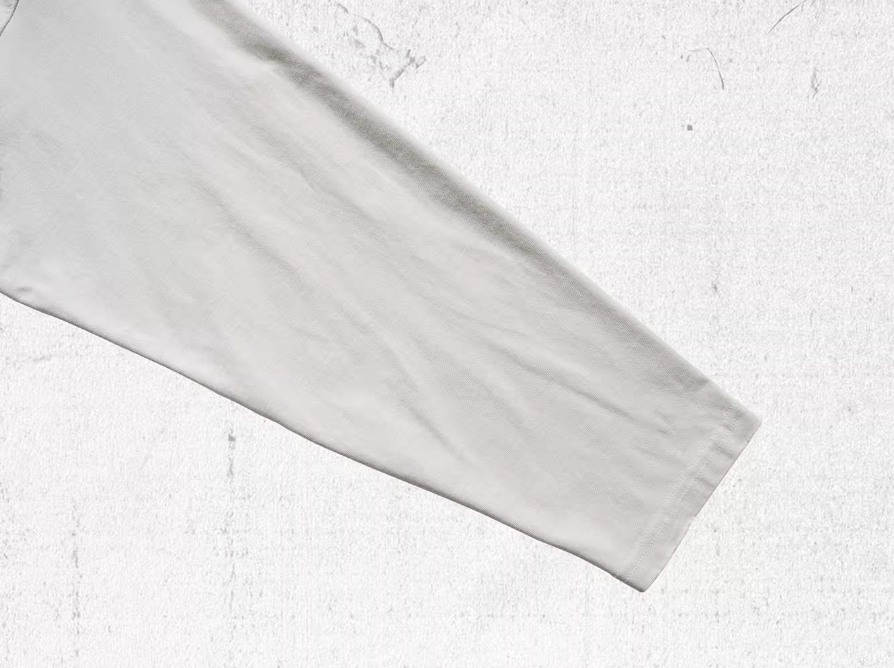 UNDERWATER White Aged Wash Destroyed Portrait Print Long Sleeve Tee | Face 3 Face