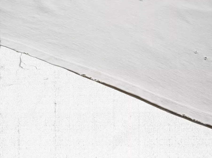 UNDERWATER White Aged Wash Destroyed Portrait Print Long Sleeve Tee | Face 3 Face