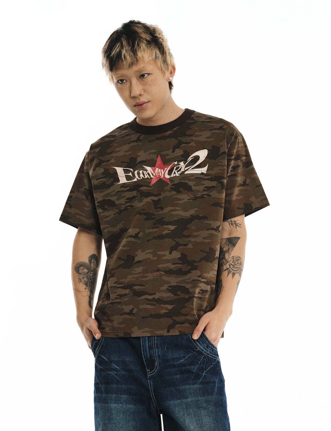 NOVACAM Vintage Letters Star Camouflage Tee | Face 3 Face