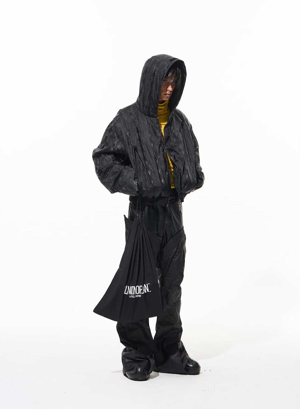 BLIND NO PLAN Snake-Texture Pleated Short Hooded Jacket | Face 3 Face