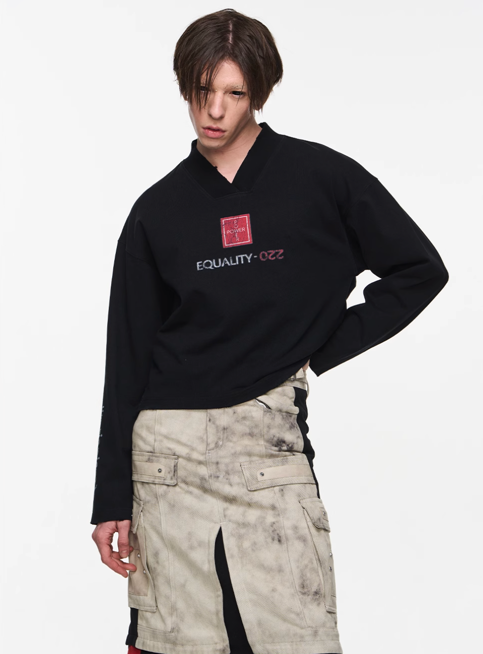 BLIND NO PLAN V-Neck Washed Print Long Sleeve Tee | Face 3 Face