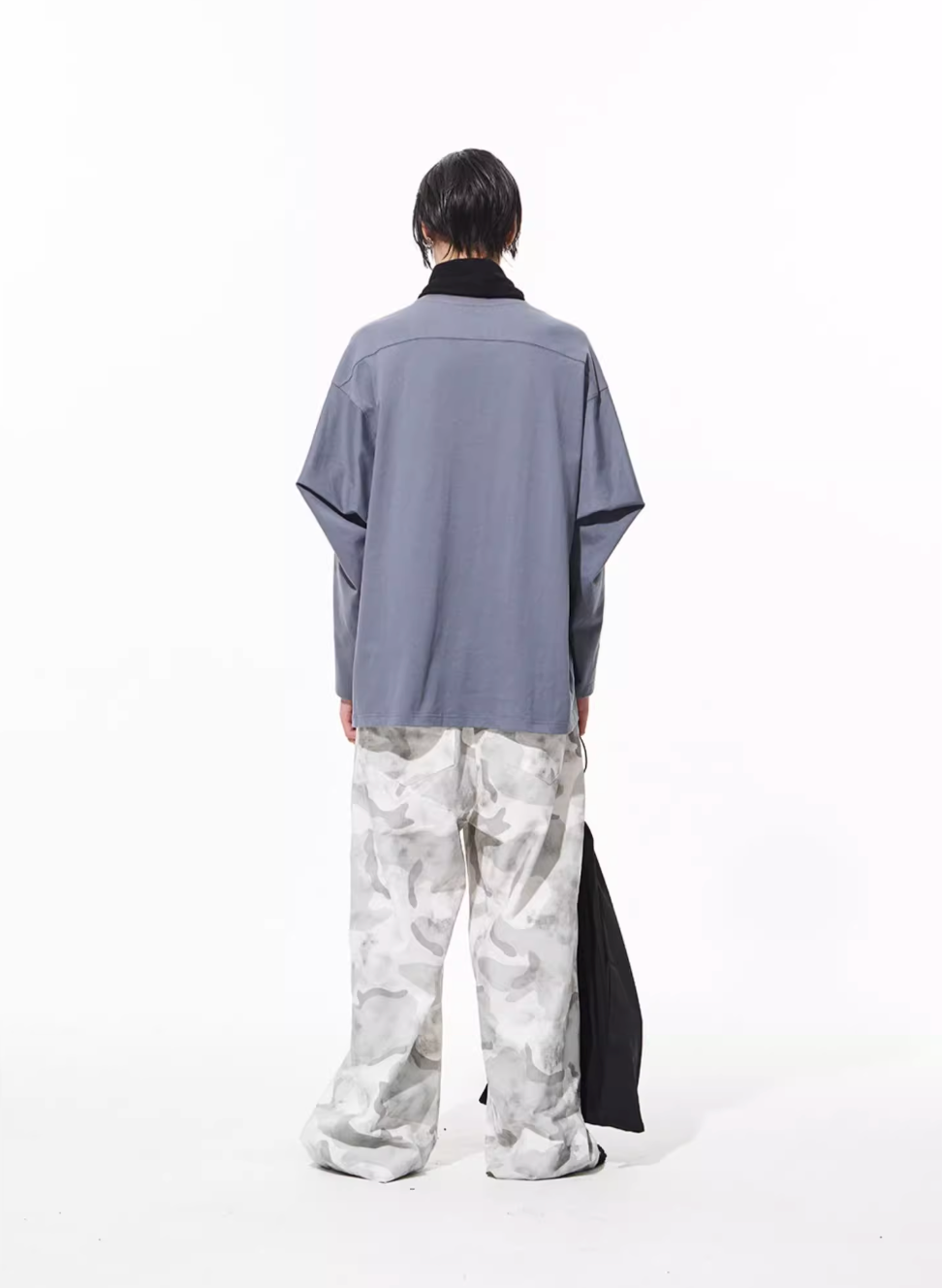 BLIND NO PLAN Logo Embroidered Inverted Sleeve Long Sleeve Tee | Face 3 Face