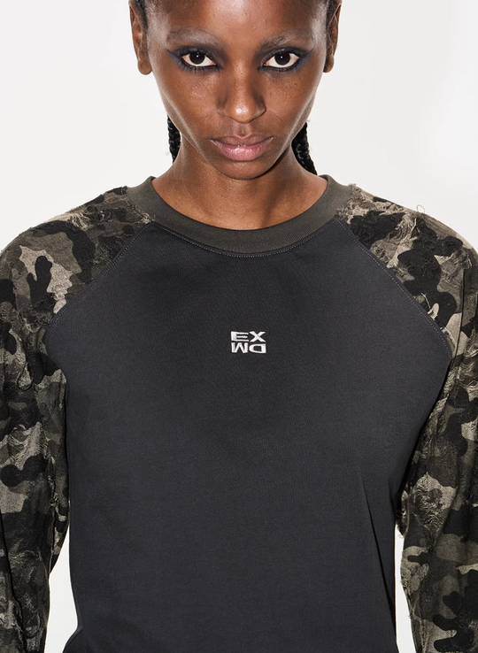 BLIND NO PLAN Camouflage Contrast Embroidered Raglan Long Sleeve Short Tee | Face 3 Face