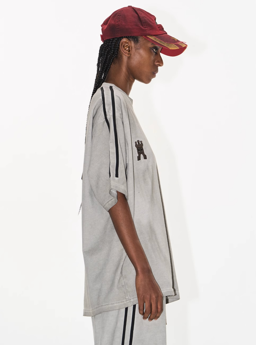 BLIND NO PLAN Distressed Washed Sports Badge Tee | Face 3 Face