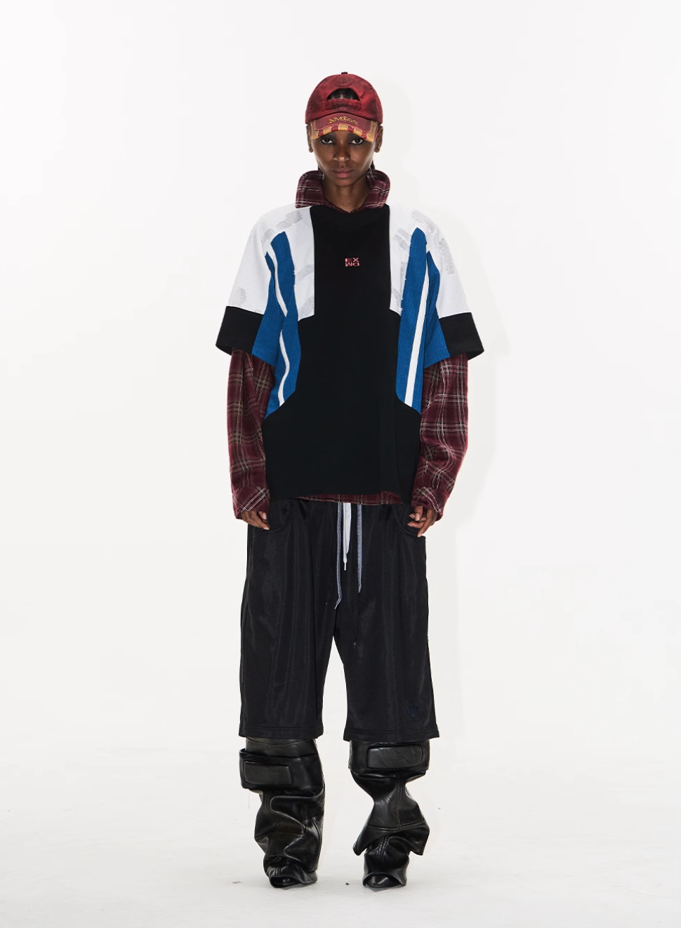 BLIND NO PLAN Colorblocked Textured Embroidery Tee | Face 3 Face