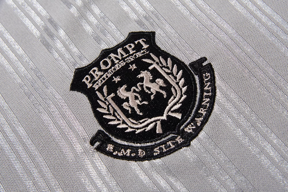 BLIND NO PLAN Colorblocked Double-layer Neckline Jersey Tee | Face 3 Face