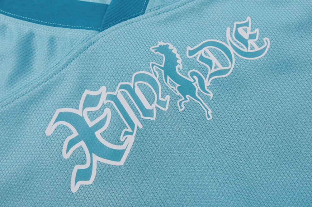 BLIND NO PLAN Cross Horse Print Hockey Jersey Tee | Face 3 Face