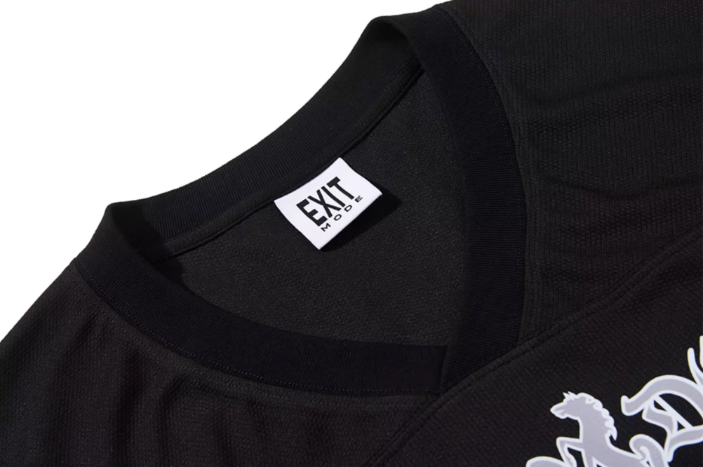 BLIND NO PLAN Cross Horse Print Hockey Jersey Tee | Face 3 Face