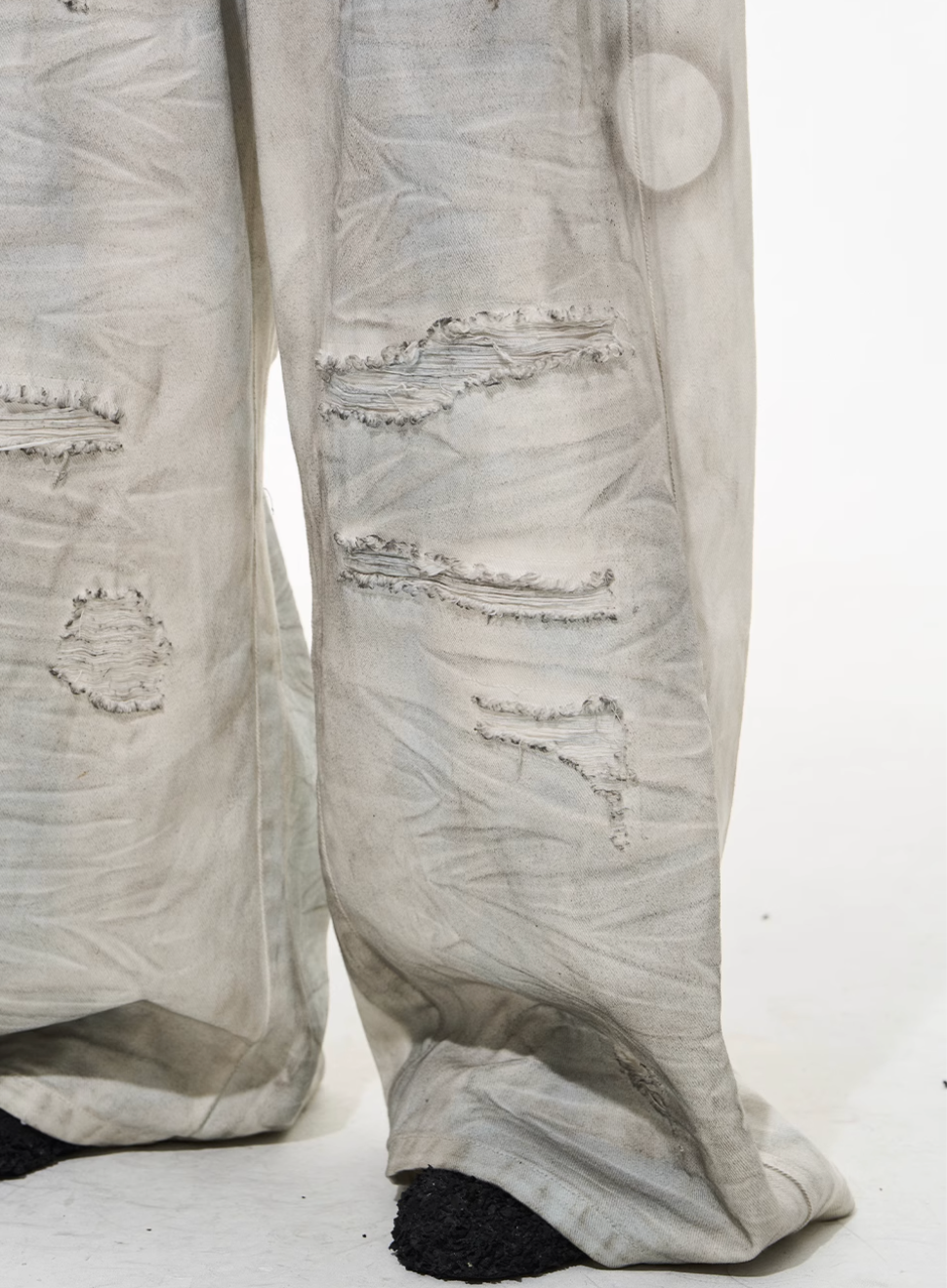 BLIND NO PLAN Washed Mud-Dyed Ripped White Baggy Jeans | Face 3 Face