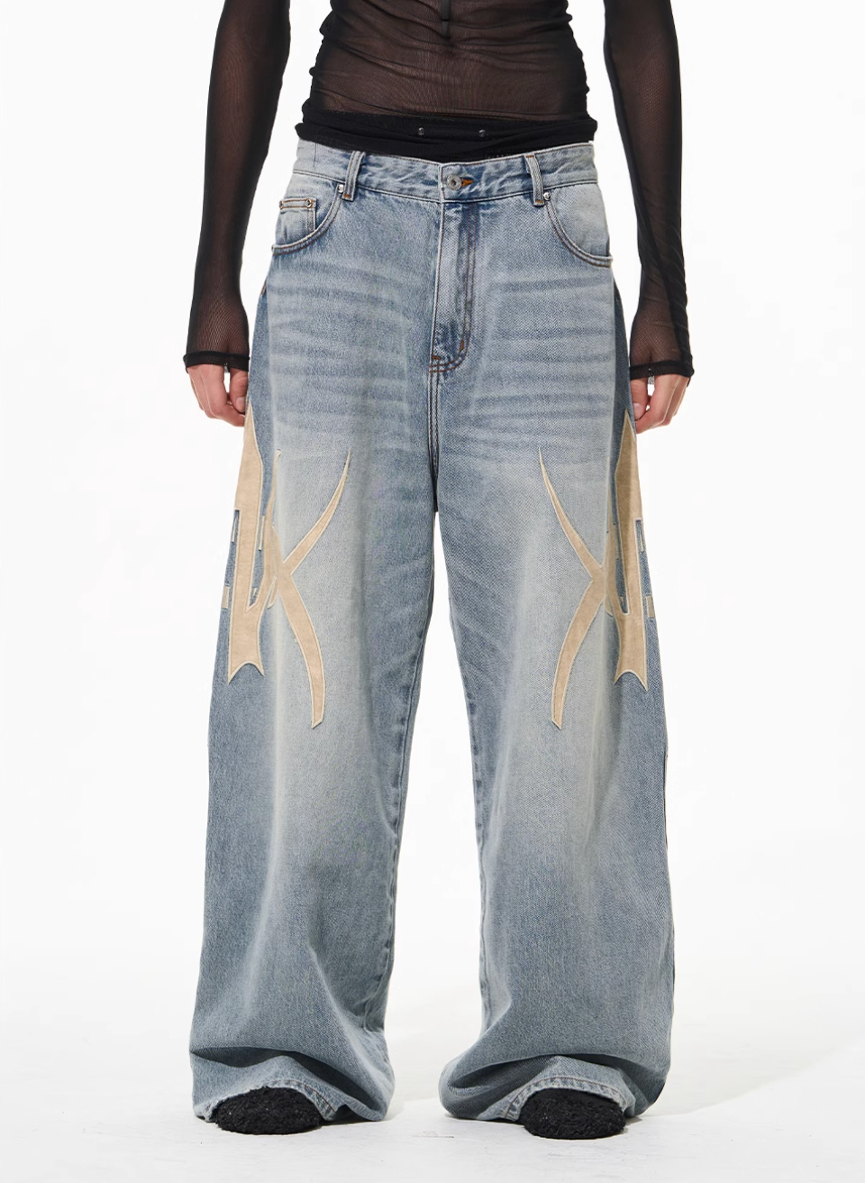 BLIND NO PLAN Graphic Logo Leather-Embroidered Washed Baggy Jeans | Face 3 Face