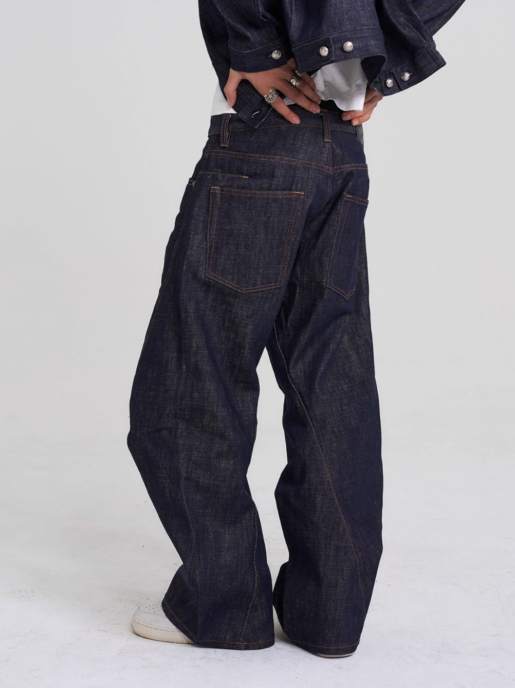 EVILKNIGHT(EK) Classic Tailoring Line Wide-Leg Jeans | Face 3 Face