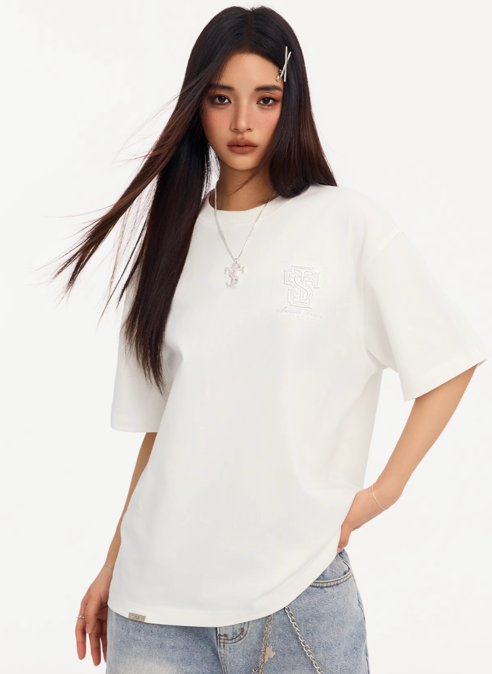 Small Town Kid Round Cross Patch Embroidered Tee | Face 3 Face