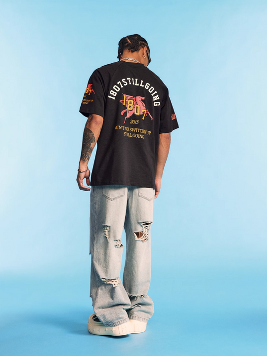 1807 Pegasus Print Raglan Tee | Face 3 Face