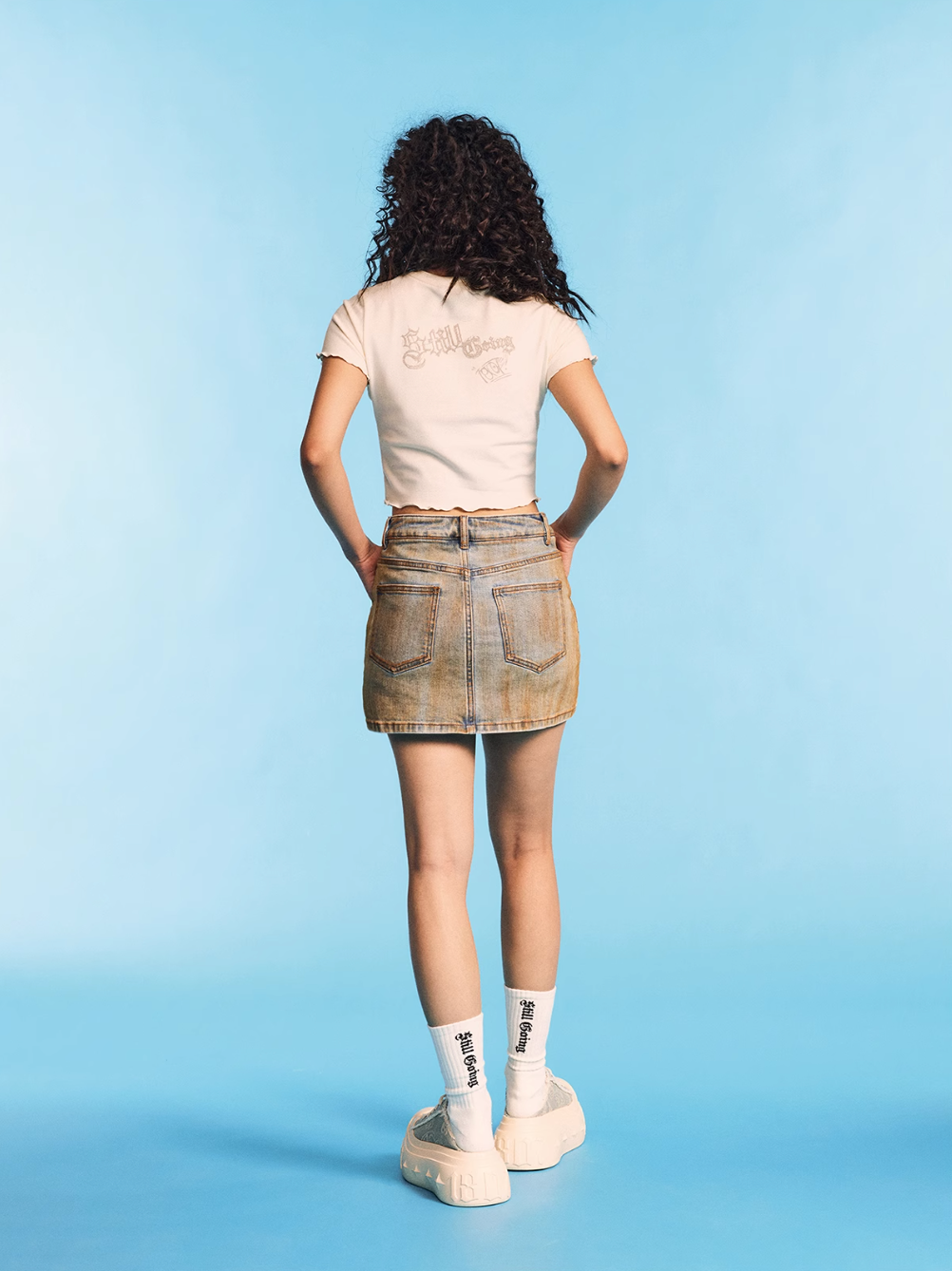 1807 Graffiti Angel Print Cropped Slim Tee | Face 3 Face