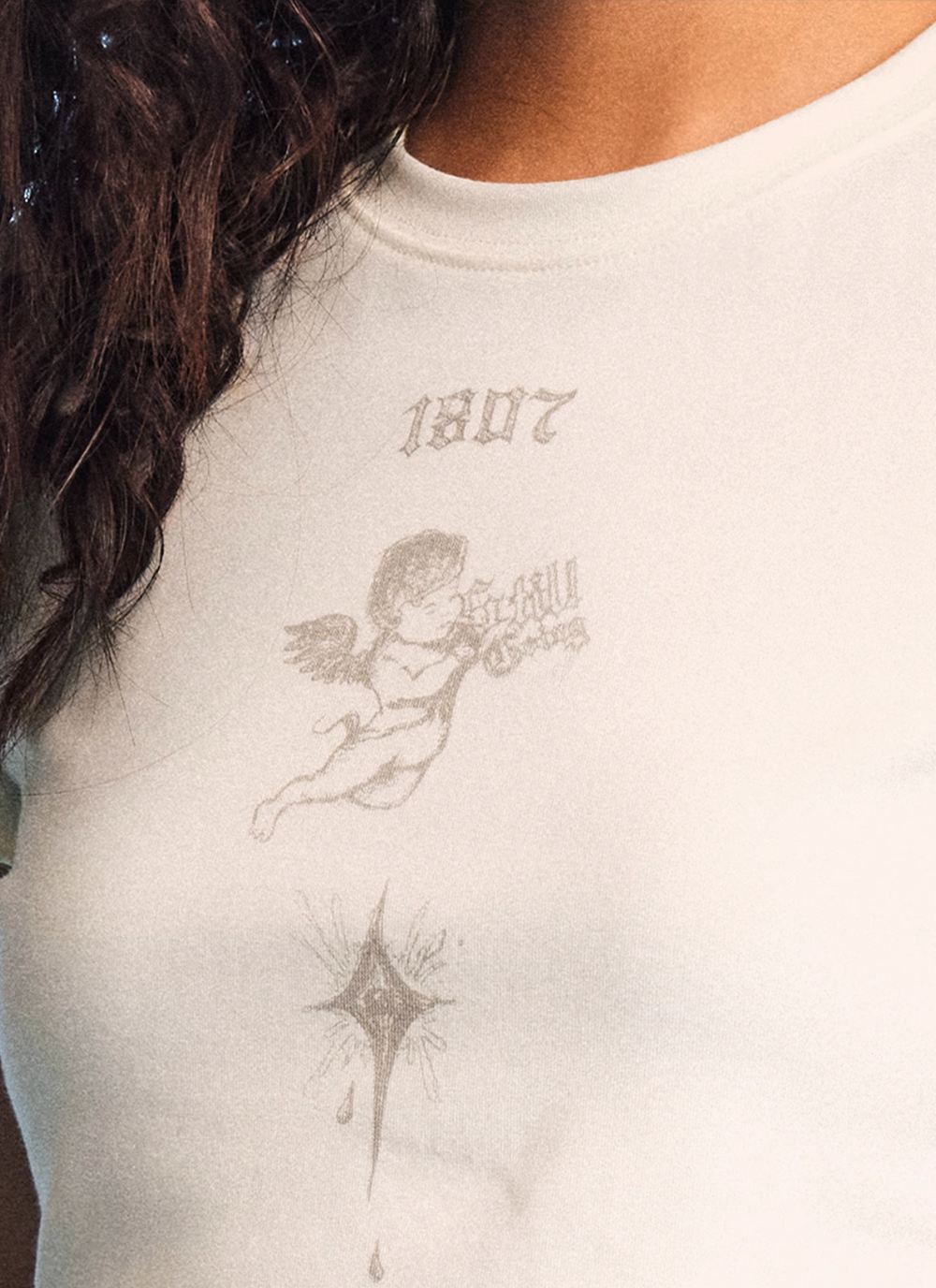 1807 Graffiti Angel Print Cropped Slim Tee | Face 3 Face