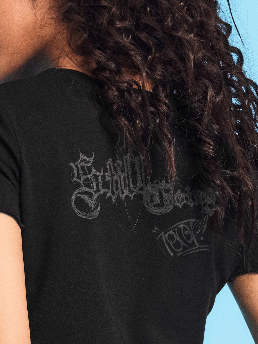 1807 Graffiti Angel Print Cropped Slim Tee | Face 3 Face