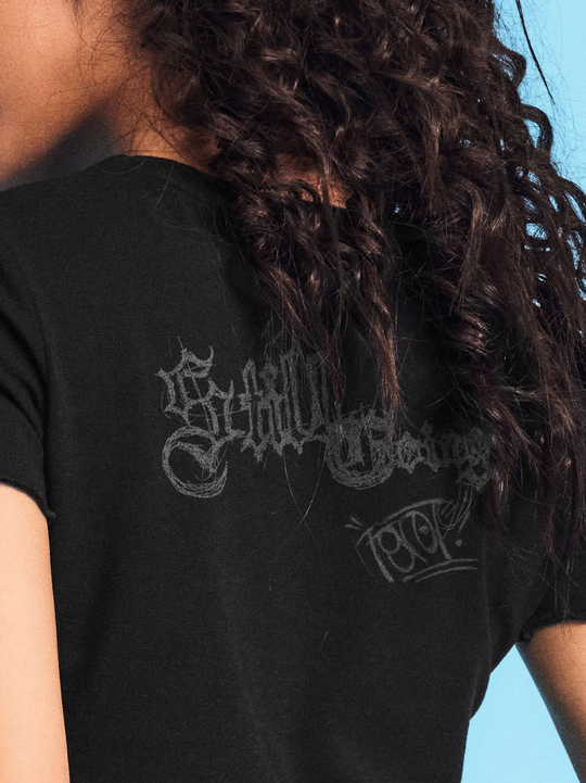 1807 Graffiti Angel Print Cropped Slim Tee | Face 3 Face