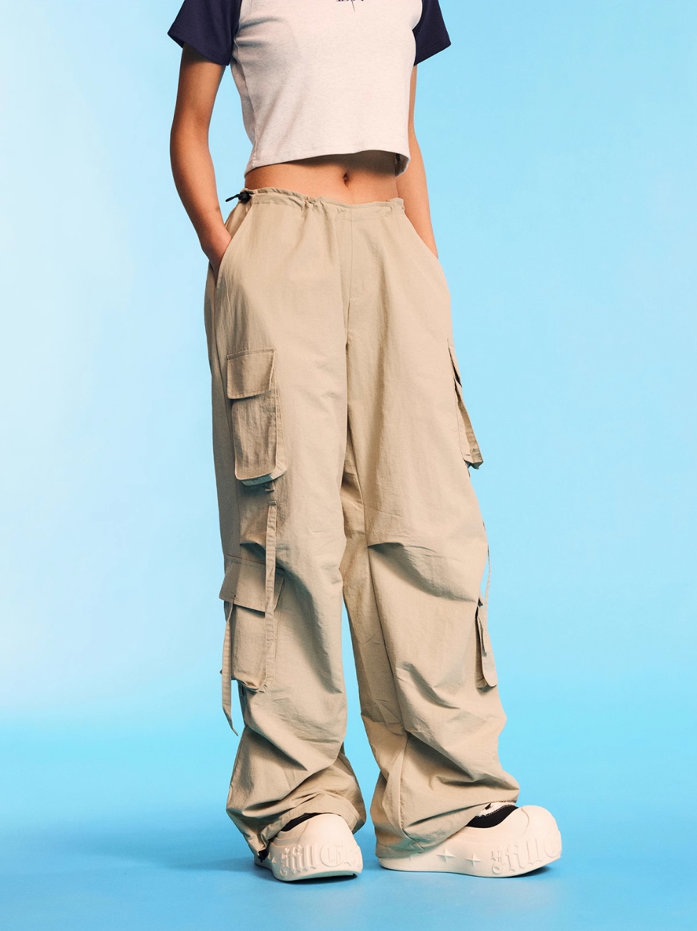 1807 Lightweight Nylon Multi Pocket Cargo Pants | Face 3 Face
