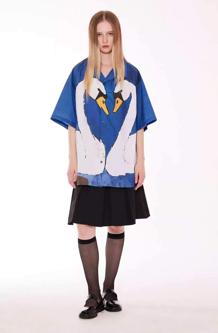 EMPTY REFERENCE Hand Painted Swan Print Short Sleeve Shirt | Face 3 Face