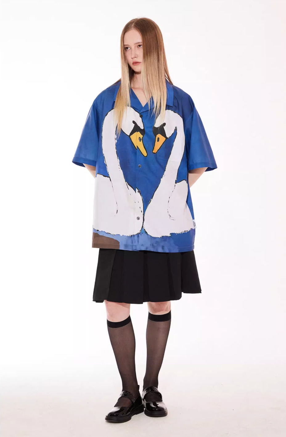 EMPTY REFERENCE Hand Painted Swan Print Short Sleeve Shirt | Face 3 Face