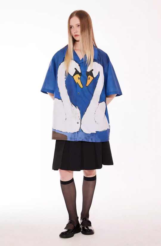 EMPTY REFERENCE Hand Painted Swan Print Short Sleeve Shirt | Face 3 Face