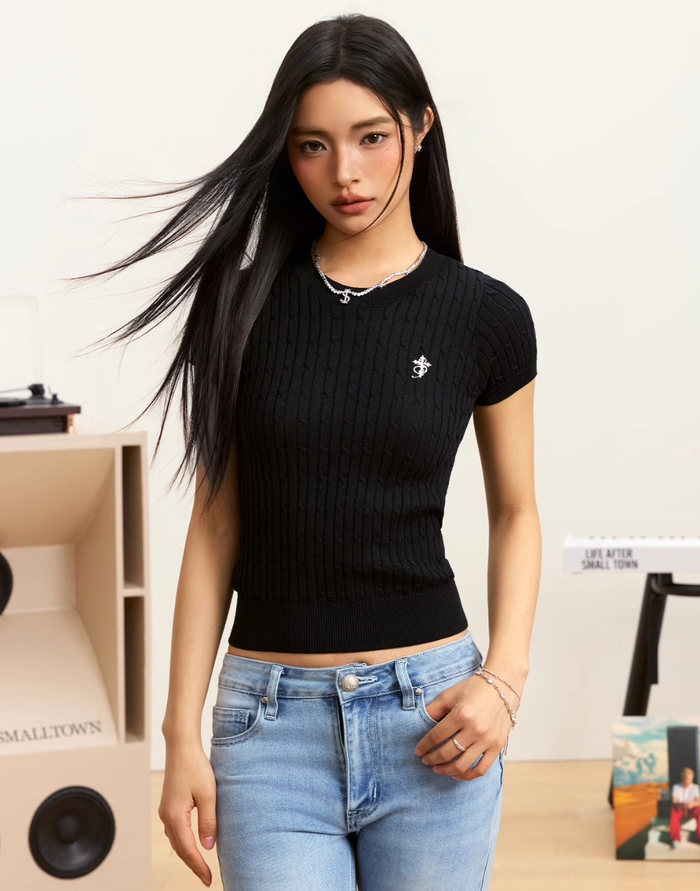 Small Town Kid Twist Knit Slim Fit Short Sleeve Tee | Face 3 Face