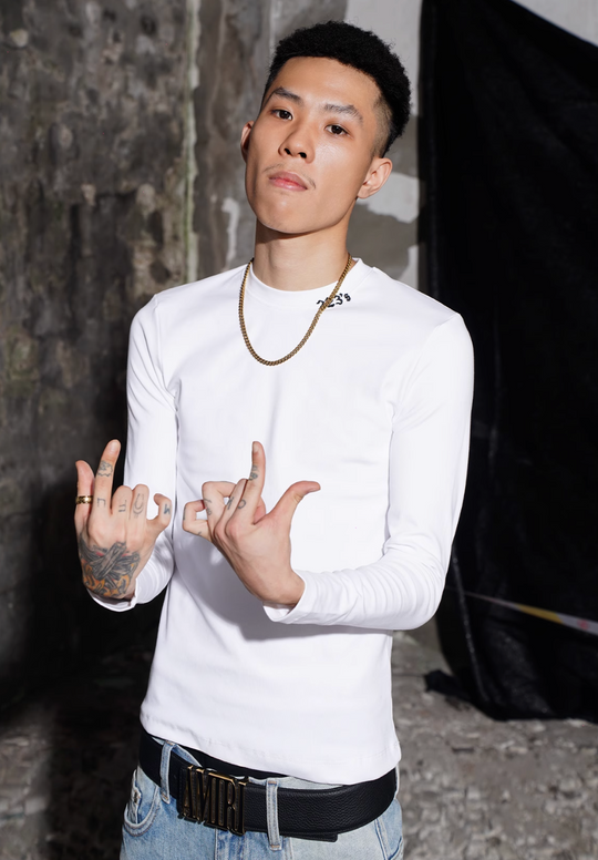 TGFCLUB 223 Neck Embroidered Stretch Slim Long Sleeve Tee | Face 3 Face