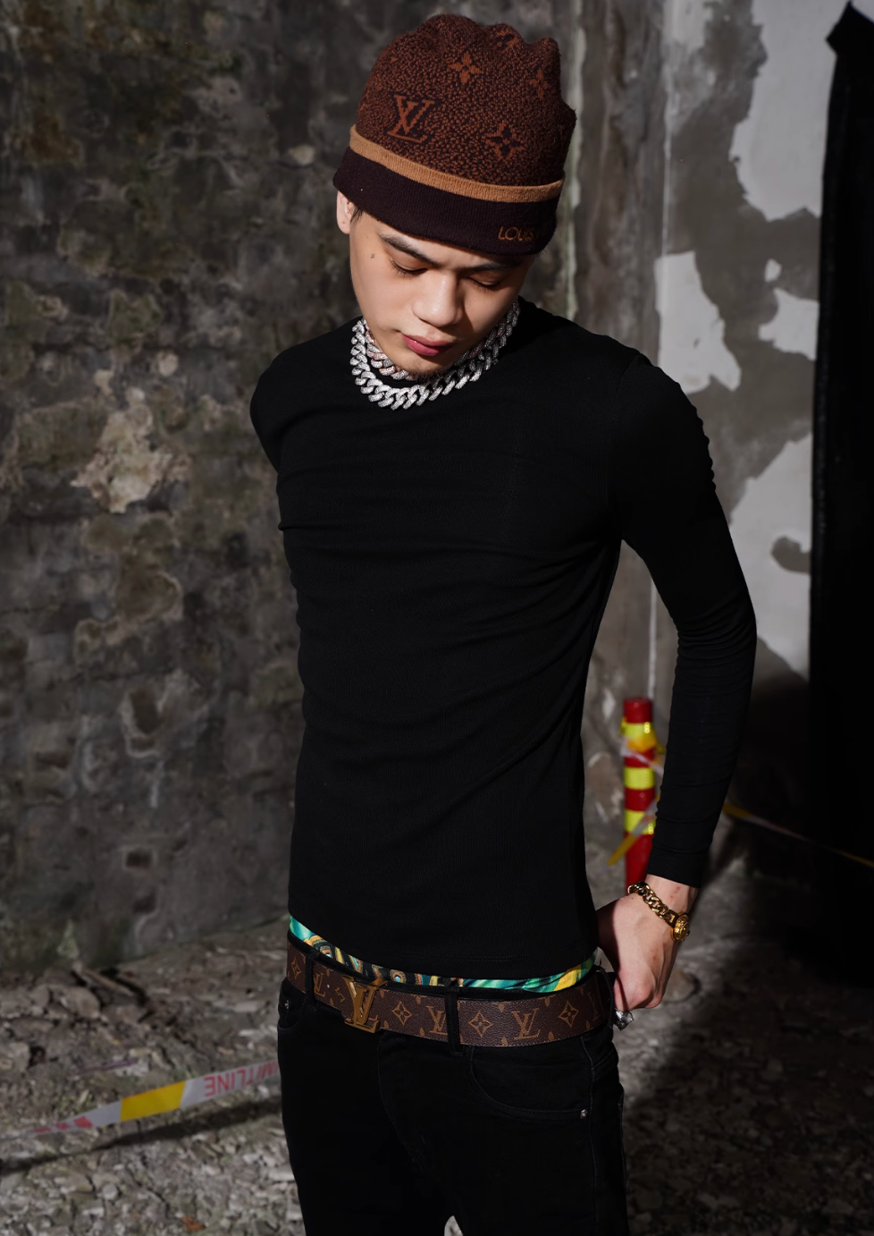 TGFCLUB 223 Neck Embroidered Stretch Slim Long Sleeve Tee | Face 3 Face