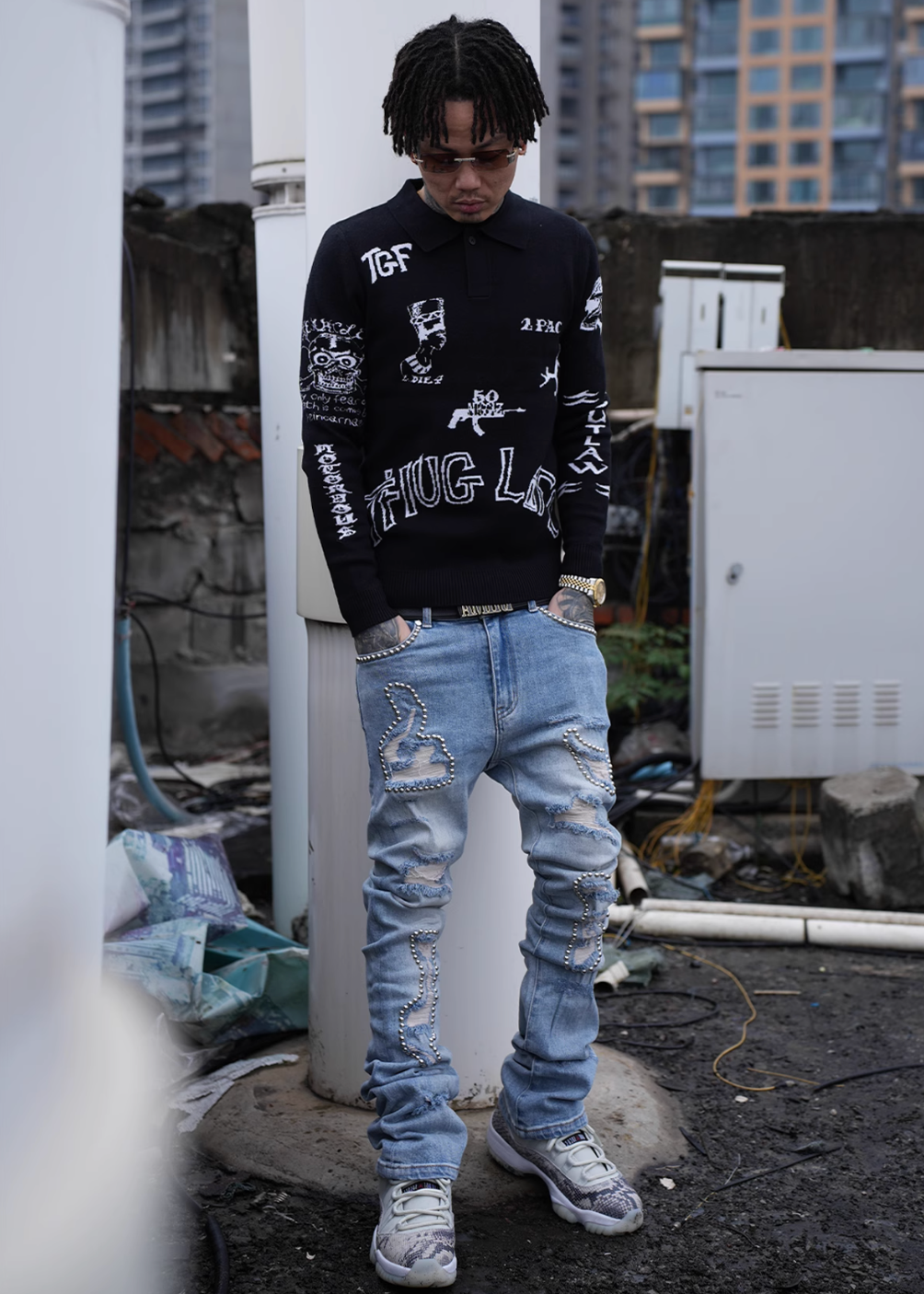 TGFCLUB Stud Beads Hole Washed Slim Fit Jeans | Face 3 Face