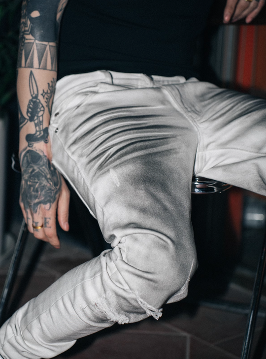 TGFCLUB Sprayed Whisker Washed Hem Zipper Slim Fit Jeans | Face 3 Face