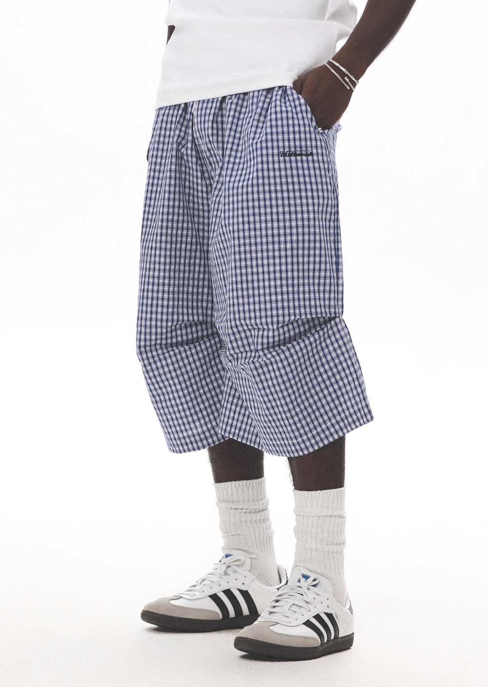 UNTILWERICH Plaid Pleated Knee Baggy Shorts | Face 3 Face