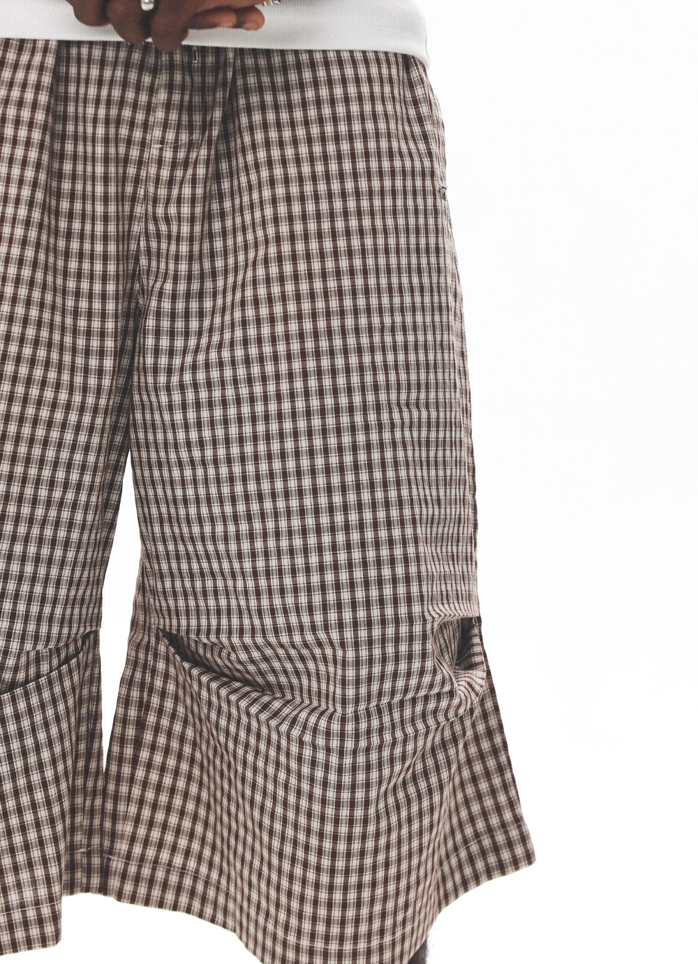 UNTILWERICH Plaid Pleated Knee Baggy Shorts | Face 3 Face