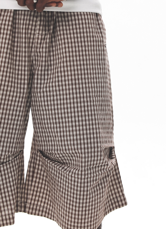 UNTILWERICH Plaid Pleated Knee Baggy Shorts | Face 3 Face