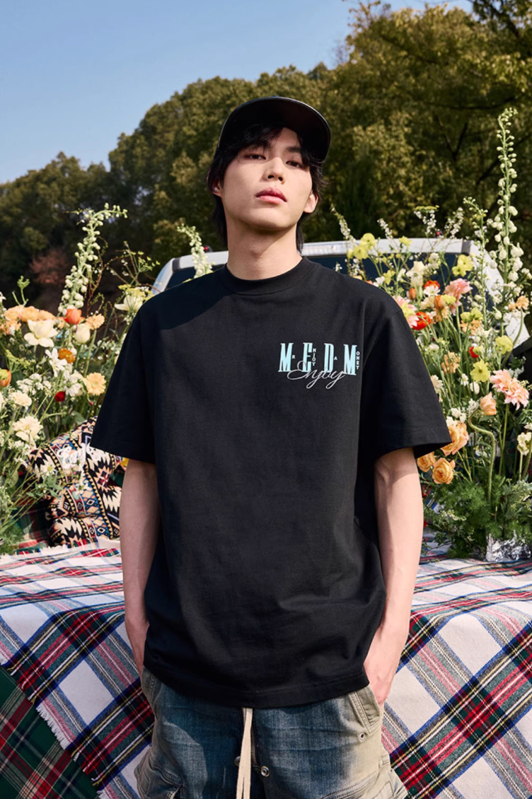 MEDM Contrast Color Logo Print Tee | Face 3 Face