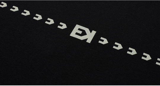 EVILKNIGHT(EK) Basic Arrow Logo Long Sleeve Tee | Face 3 Face