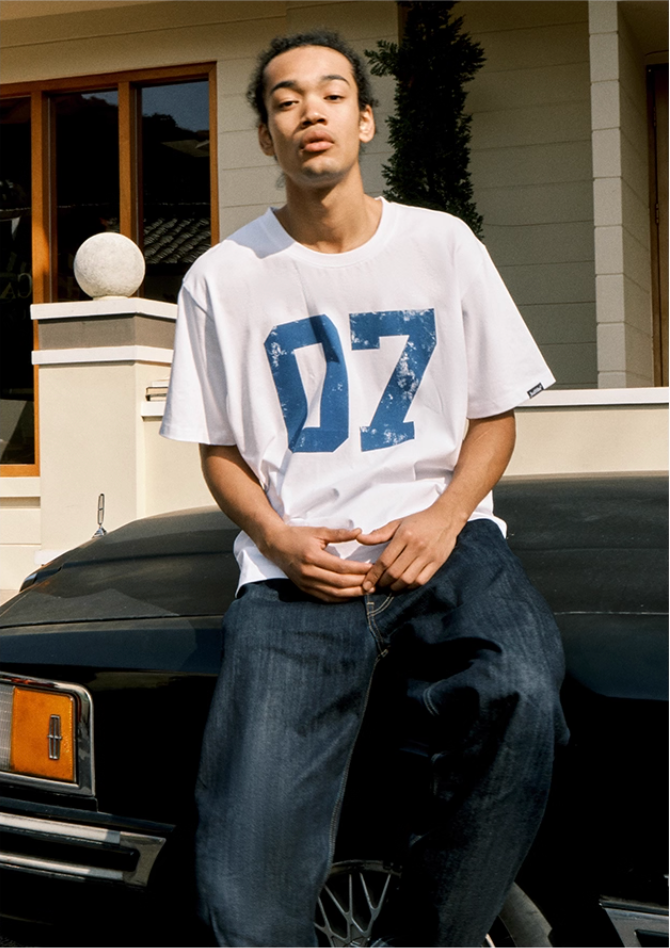 JUST VIBE Number 07 Vintage Print Tee | Face 3 Face