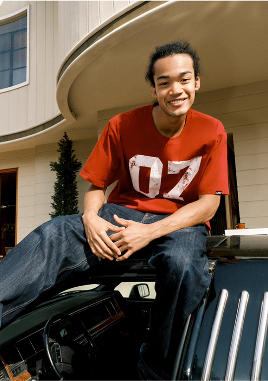 JUST VIBE Number 07 Vintage Print Tee | Face 3 Face