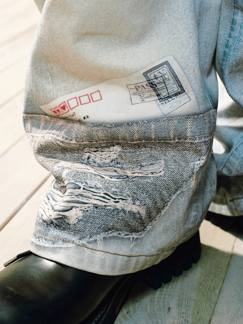 YADcrew Cute Heart Photorealistic Print Jeans | Face 3 Face