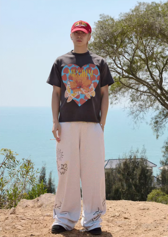 RUSURE Washed Butterfly Heart Print Tee | Face 3 Face