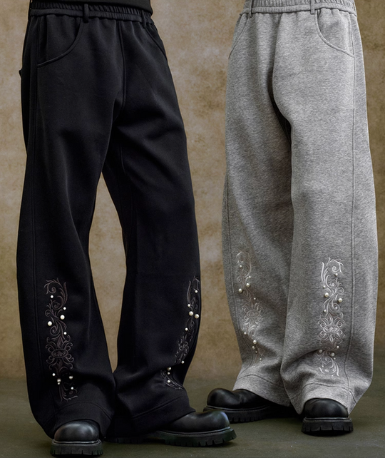 YADcrew Pearl Embroidered Baggy Sweatpants | Face 3 Face