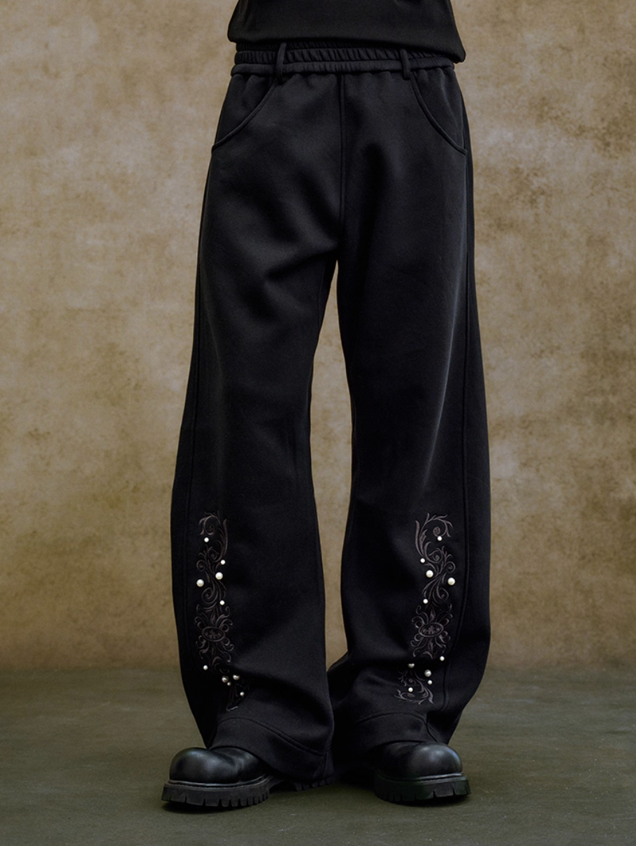 YADcrew Pearl Embroidered Baggy Sweatpants | Face 3 Face