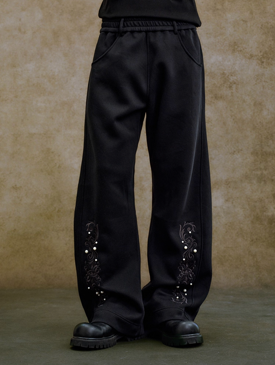 YADcrew Pearl Embroidered Baggy Sweatpants | Face 3 Face