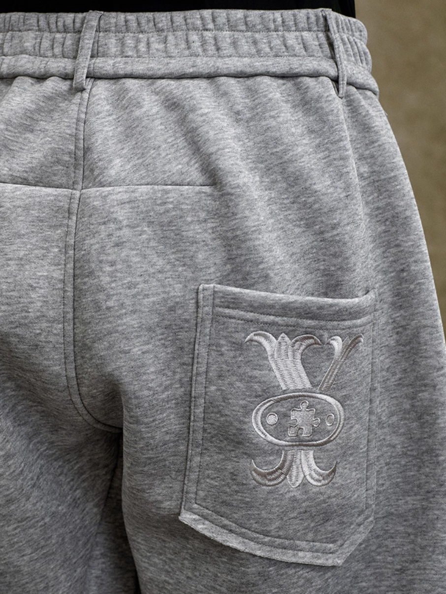 YADcrew Pearl Embroidered Baggy Sweatpants | Face 3 Face