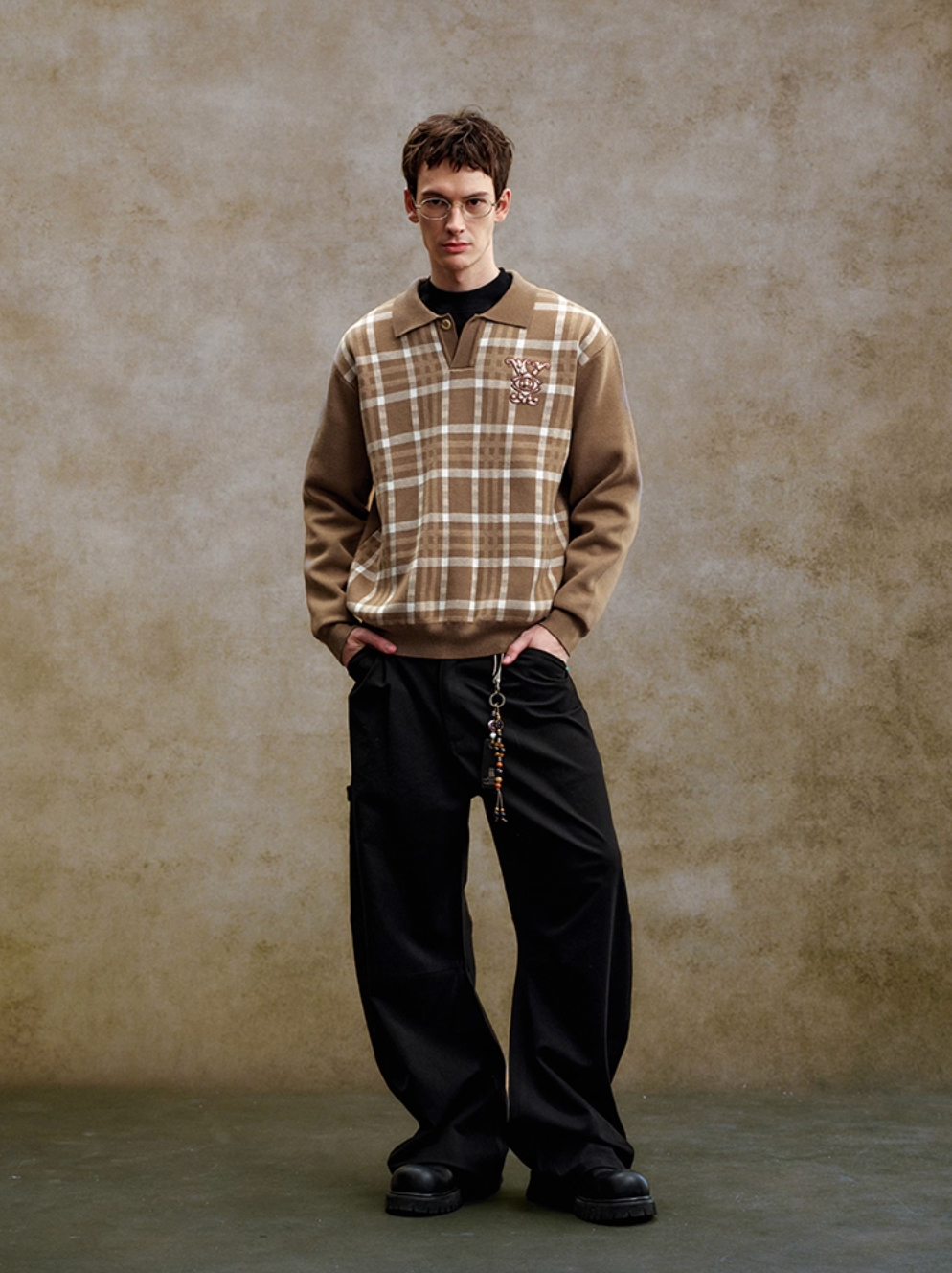 YADcrew Pearl Logo Embroidery Plaid Polo Knit Sweater | Face 3 Face