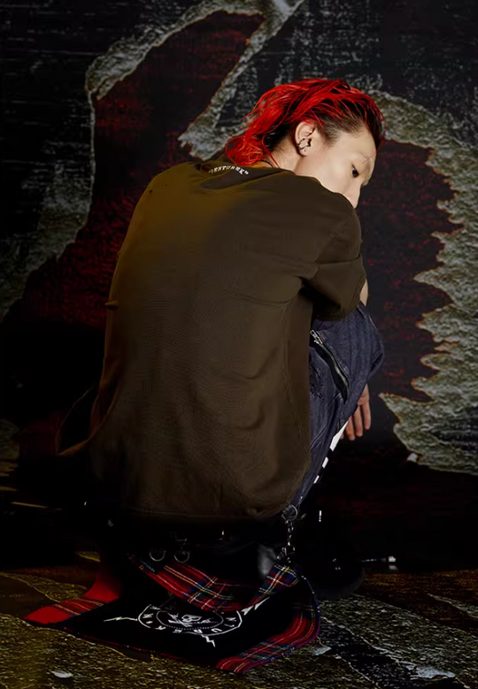 VENTUREK Washed Gun Cracked Print Tee | Face 3 Face