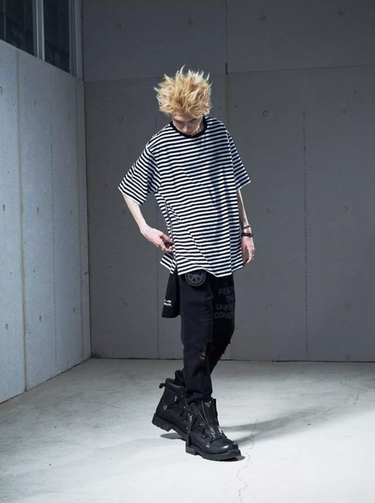 VENTUREK Striped Side Zipper Tee | Face 3 Face