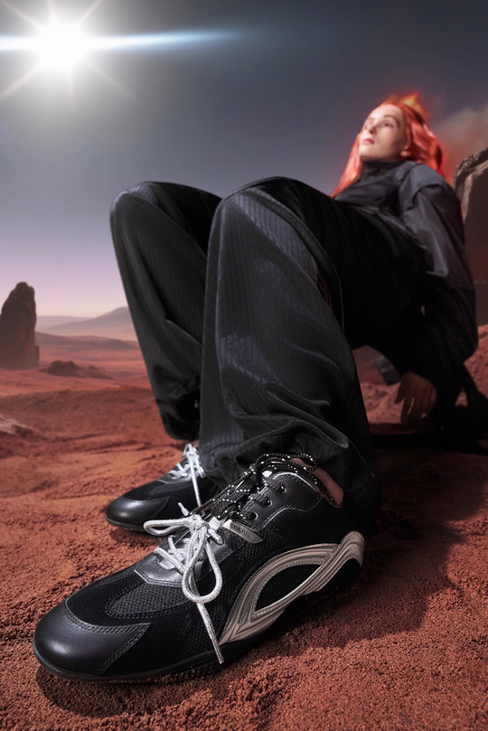 BLIND NO PLAN Racing Inspired Sneakers | Face 3 Face