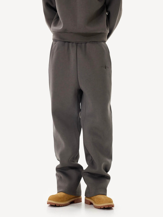 KARMANISTIC Heavyweight Logo Embroidered Baggy Sweatpants | Face 3 Face